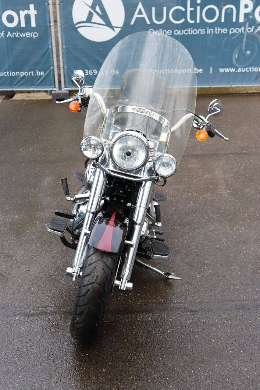 Motorrad Harley Davidson Fat Boy Benzin 2009