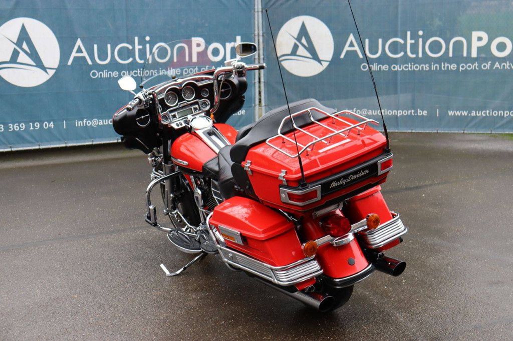 Motorcycle Harley Davidson Ultra Classic LTD Petrol 2010