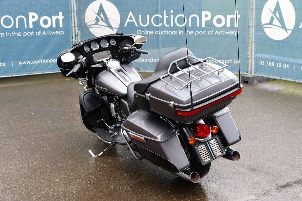 Motorcycle Harley Davidson Ultra Classic Petrol 2014