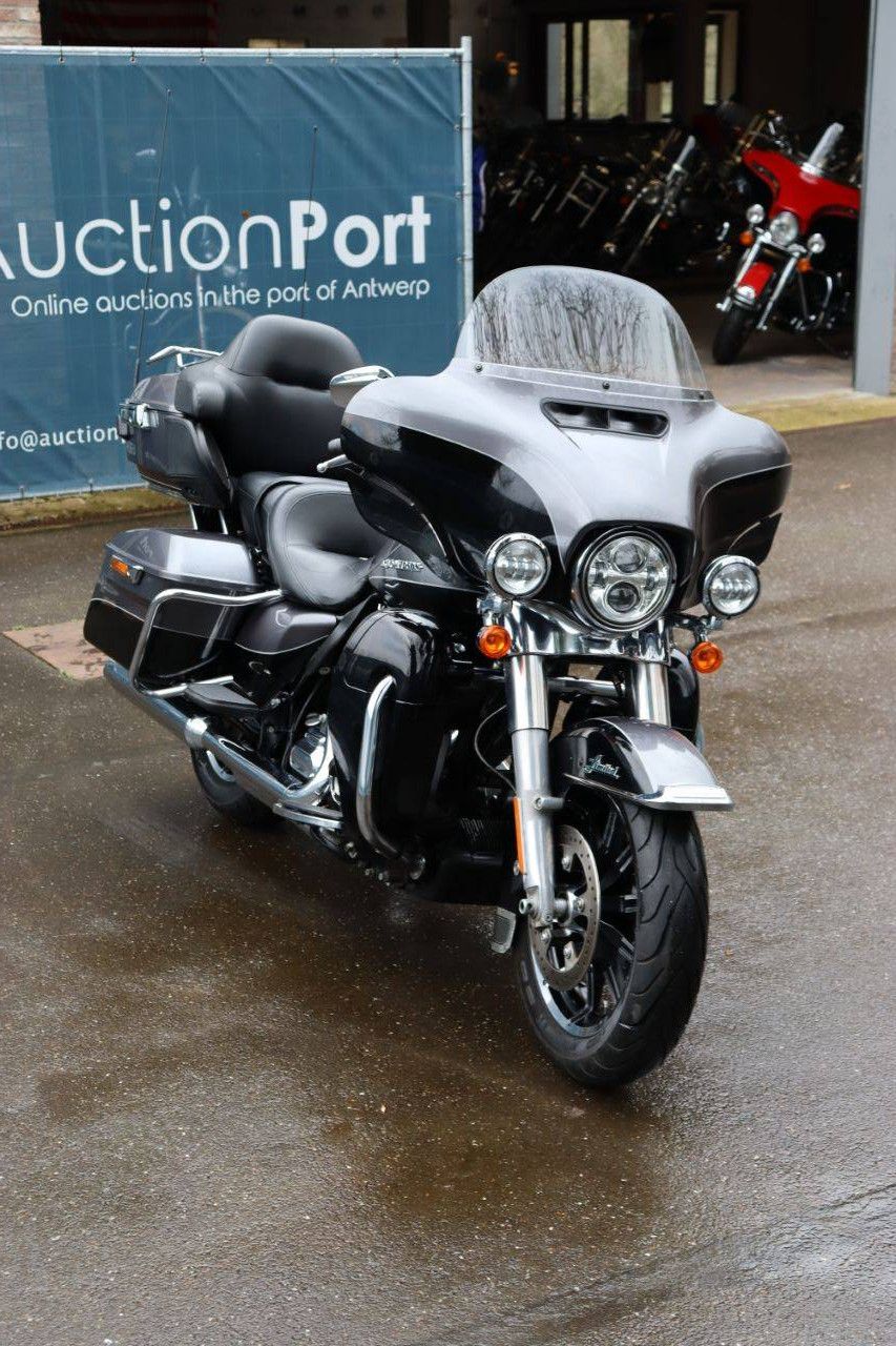 Motorcycle Harley Davidson Ultra Classic Petrol 2014