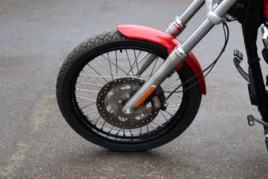 Motorrad Harley Davidson Dyna Wide Glide Benzin 2012