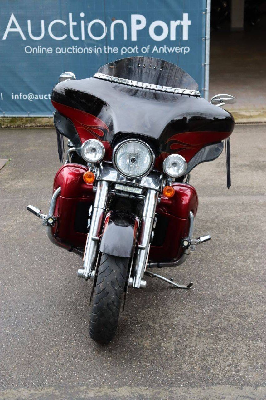 Motorrad Harley Davidson Ultra Classic CVO Benzin 2011