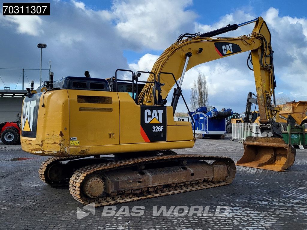 Caterpillar 326 F L