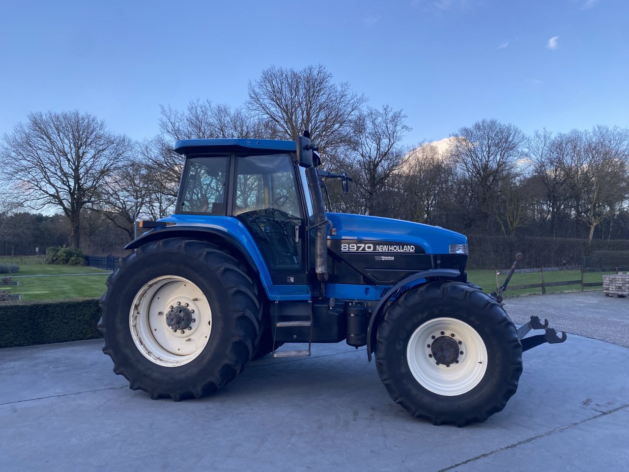 New Holland 8970