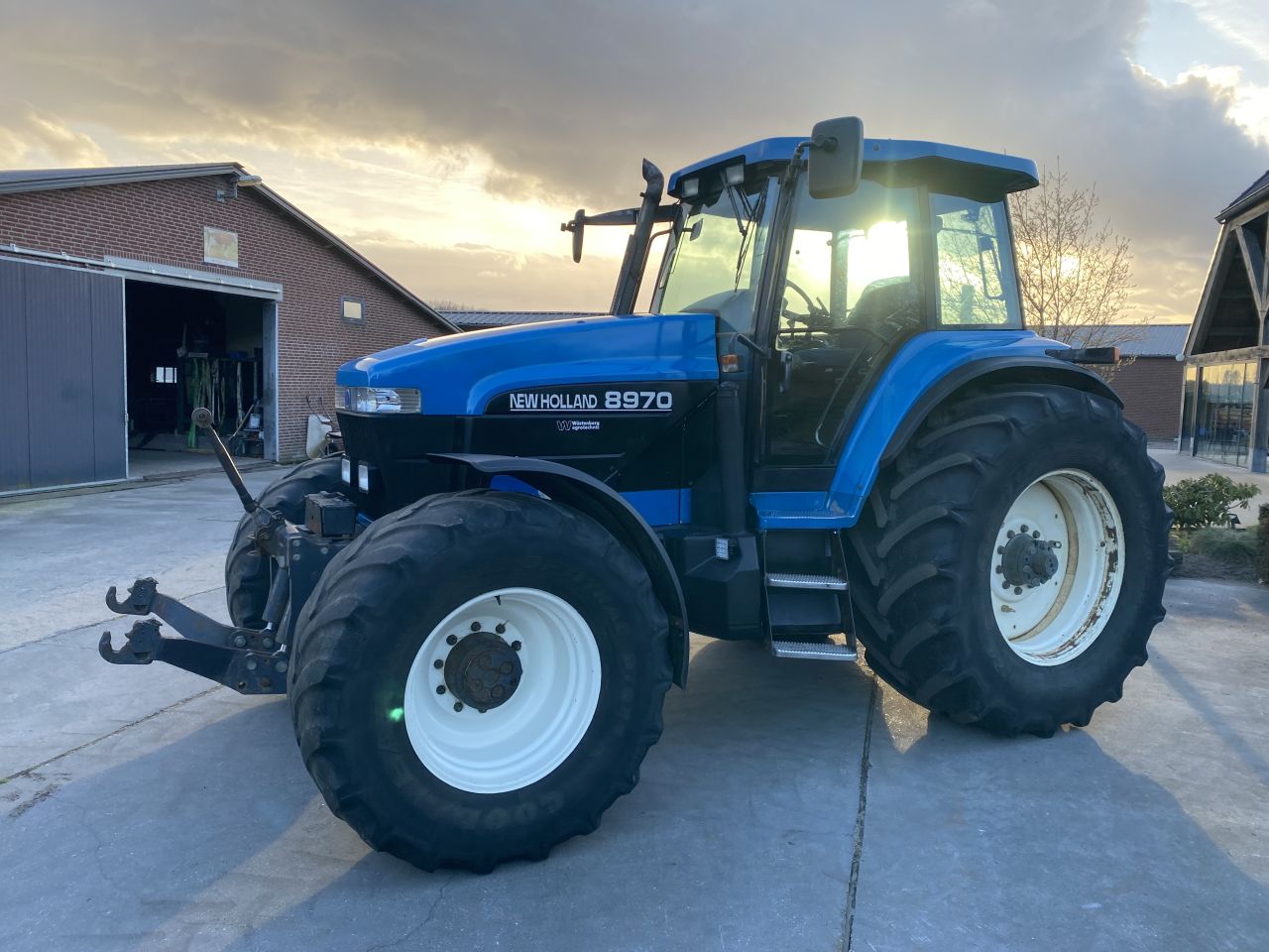 New Holland 8970