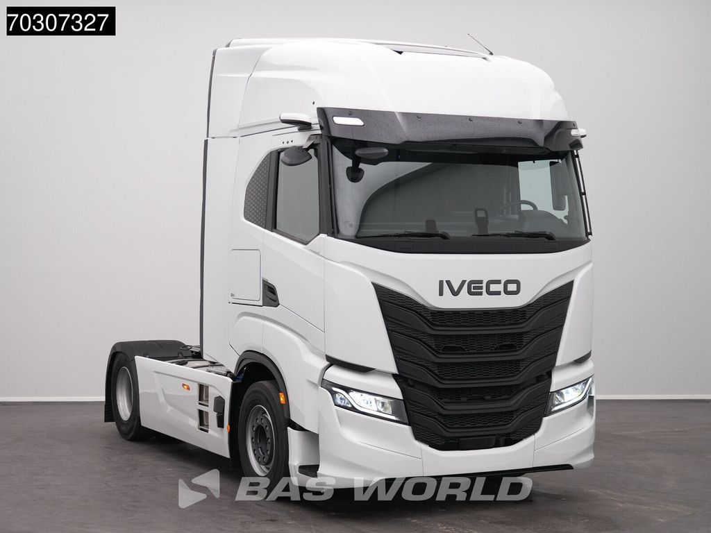 Iveco S-Way 500 4X2 NEW! 2xTanks HPEB Standklima ACC NAVI LED