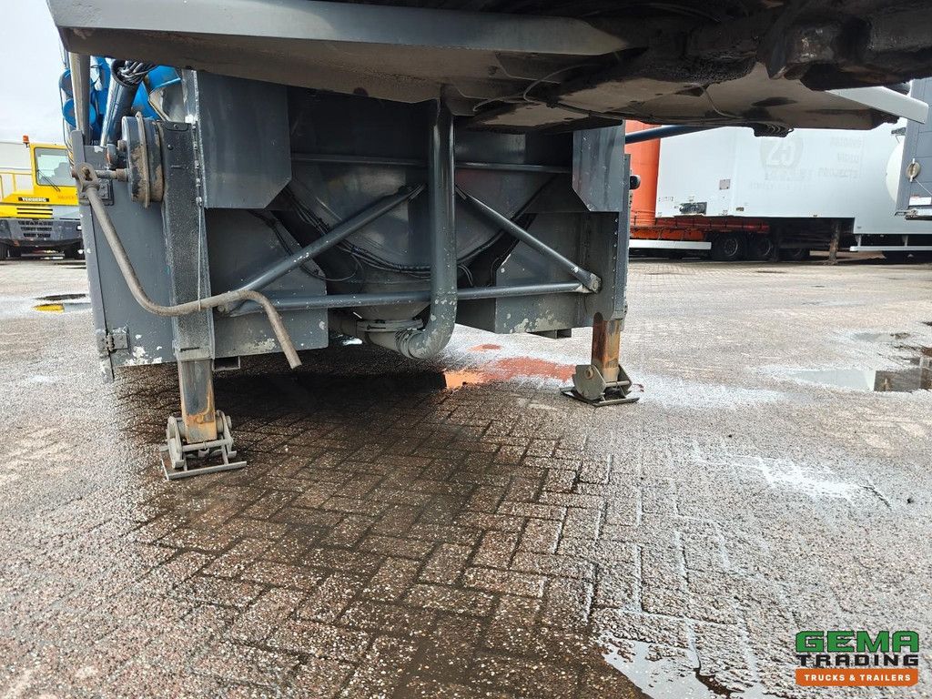 Lambrecht Bulkoplegger 3-achsiger Mercedes - Schüttgutmischer/Zuführer - 52 m³ - Vakuumfunktion - Liftachse - Lenkachsen