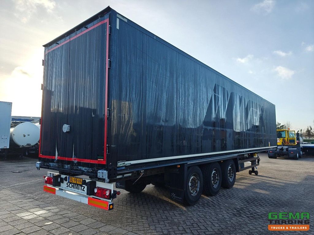 Schmitz Cargobull SCB S3B 3 Schmitz Axles - Enclosed Body - Lift Axle - Disc Brakes