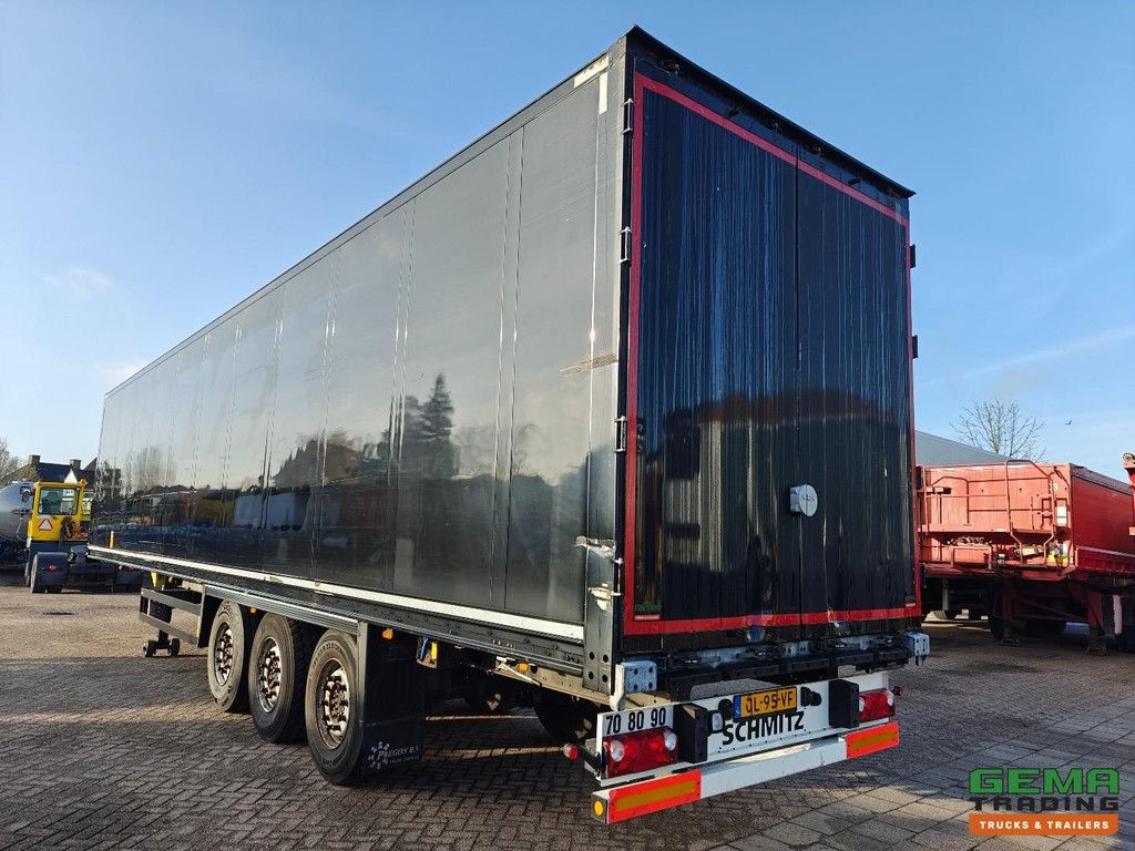 Schmitz Cargobull SCB S3B 3 Schmitz Axles - Enclosed Body - Lift Axle - Disc Brakes