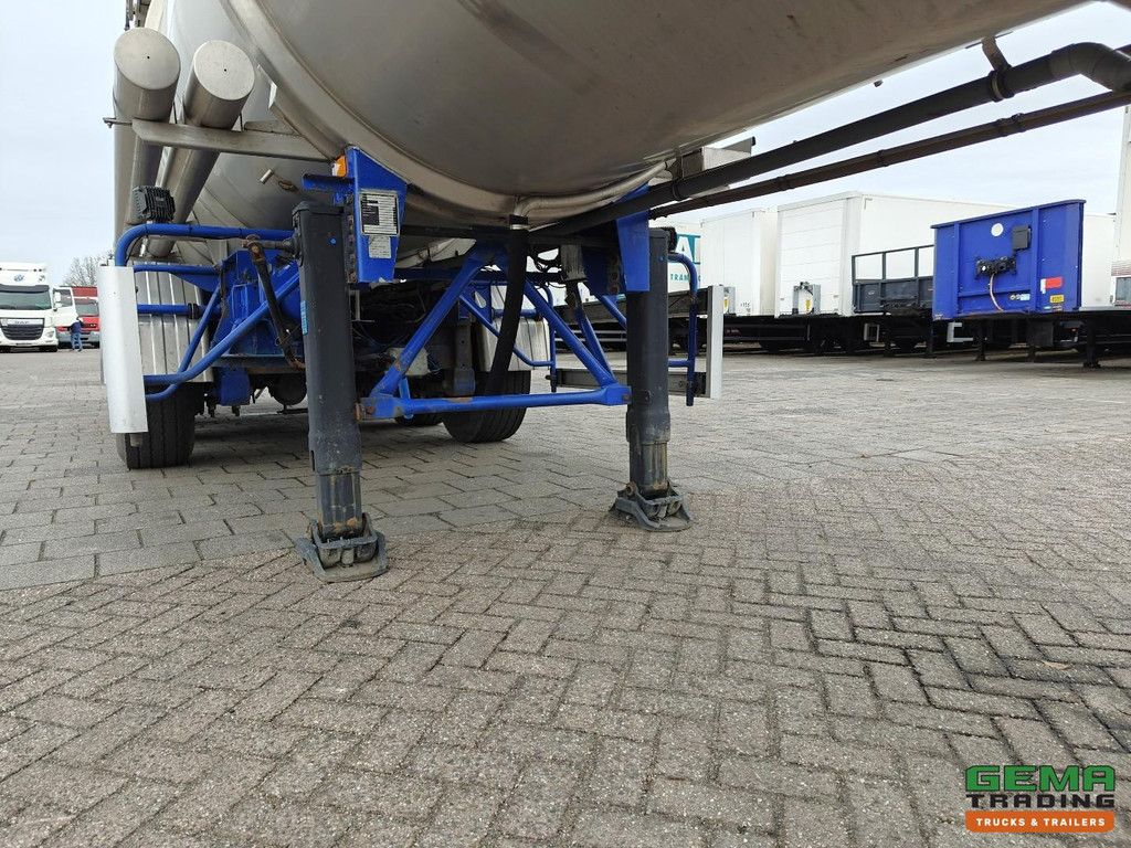 Magyar SR3MEF 3-Axle SMB - Tank 50,000L - Drum Brakes - Renson Pump