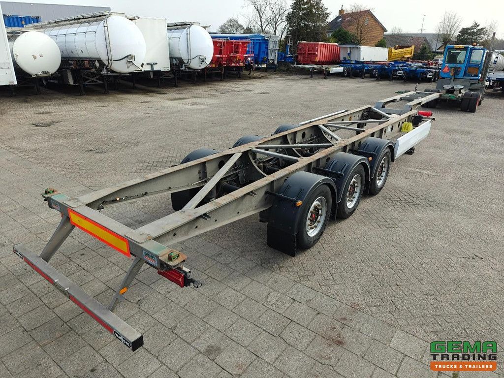Van Hool A3C002 3-axle SAF - ADR AT/FL - 45FT - 3805KG - Disc brakes - Galvanized