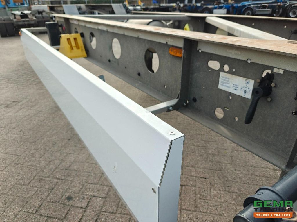 Van Hool A3C002 3-axle SAF - ADR AT/FL - 45FT - 3805KG - Disc brakes - Galvanized