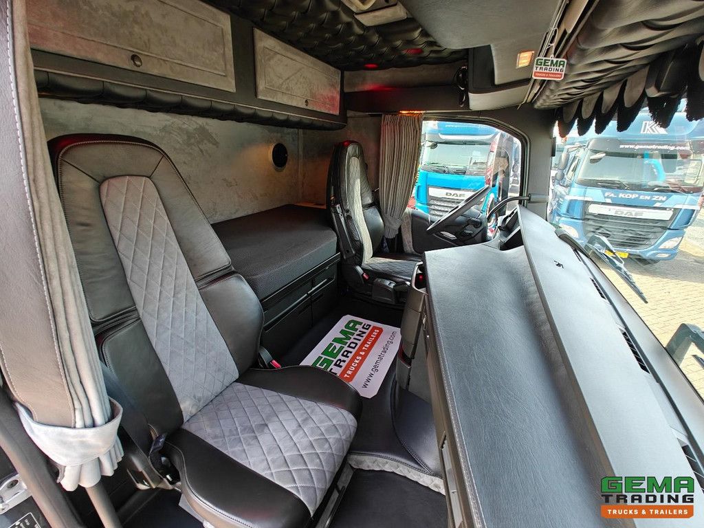 Volvo FH 420 4X2 Euro6C Sleeper Cab - Double Tank - SmartTacho V2 - ShowTruck - Special Interior - 02/2027 MOT
