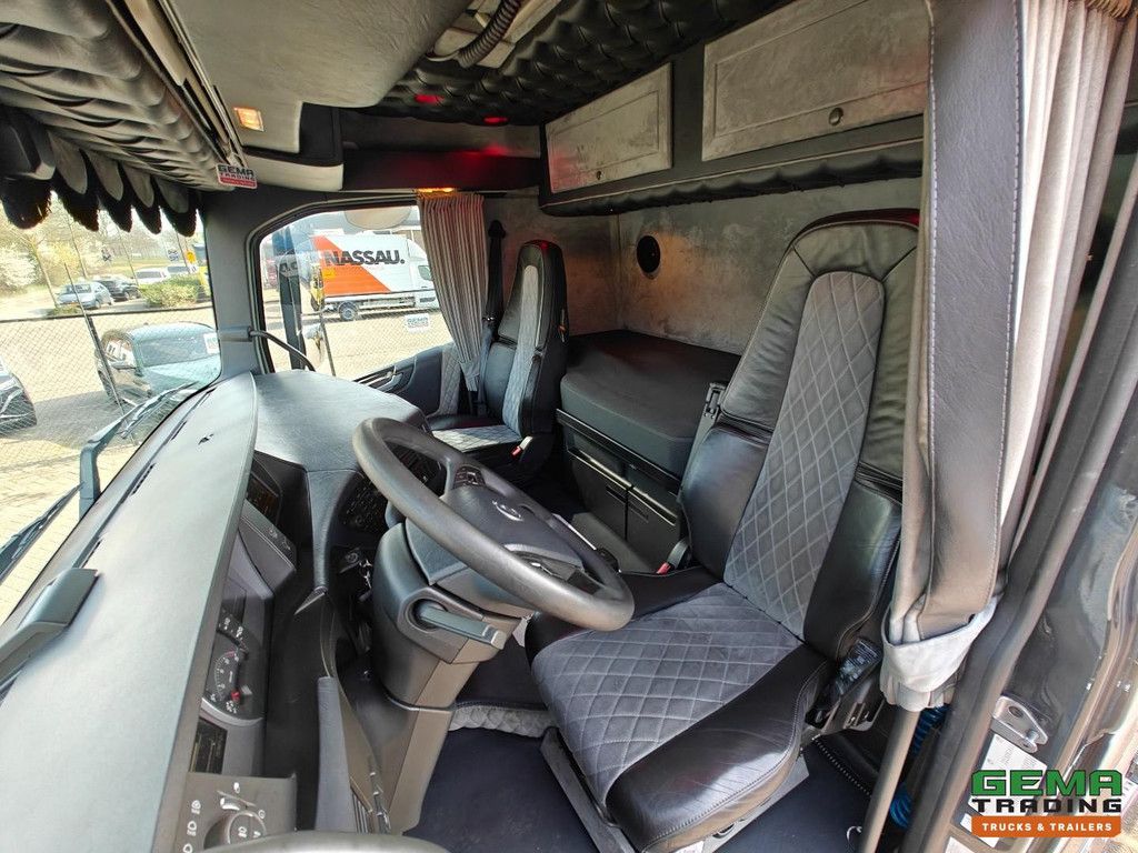 Volvo FH 420 4X2 Euro6C Sleeper Cab - Double Tank - SmartTacho V2 - ShowTruck - Special Interior - 02/2027 MOT