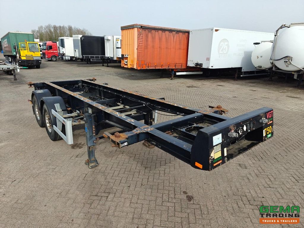 Renders EURO 700 20FT - 2 Axles Mercedes - Disc Brakes - 2960 KG