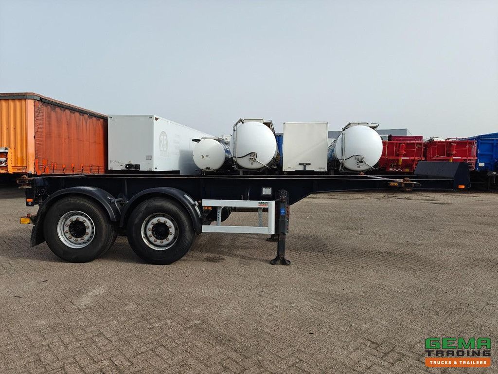 Renders EURO 700 20FT - 2 Axles Mercedes - Disc Brakes - 2960 KG