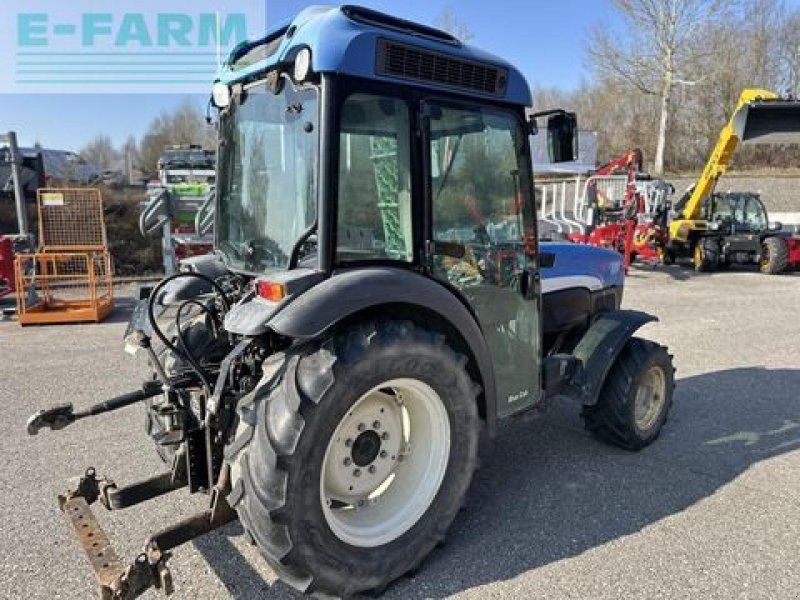 New Holland tn-v 75 va dt dual command