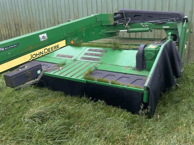 John Deere 835