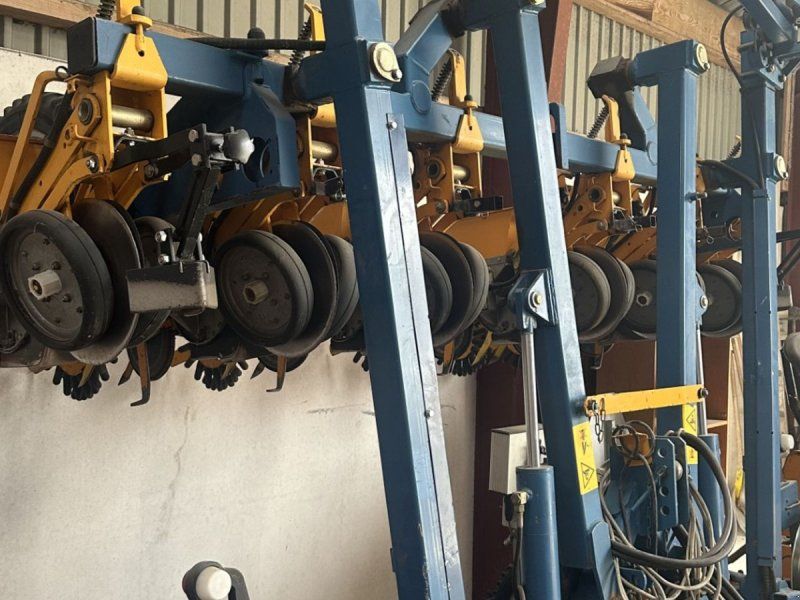 Kleine Unicorn 3, 12 rækket. Med skær til direkte såning. Utrolig velho