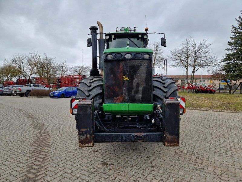 John Deere 9520 mit GROUSER BLADE