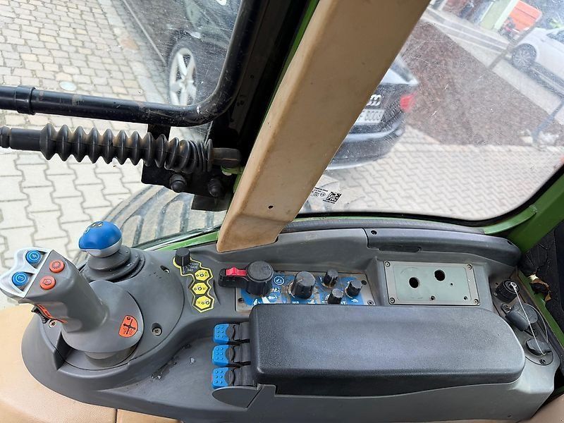 Fendt Vario 211 P nature green