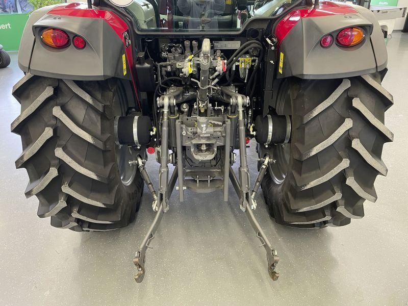 Massey Ferguson 4709 M DYNA-2 ESSENTIAL