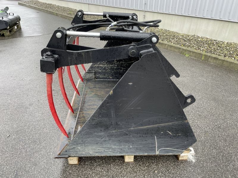 Giant Schaufel VLMB-K2-1300