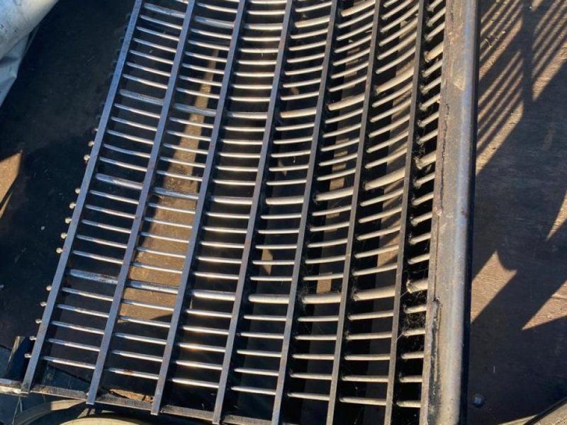 New Holland Maisausrüstung, Korb und Siebe TC 5.80 5080 5070