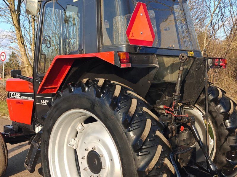 Case IH 844 XL