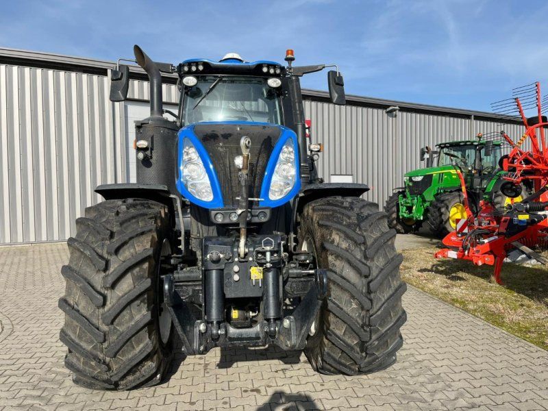 New Holland T8.435