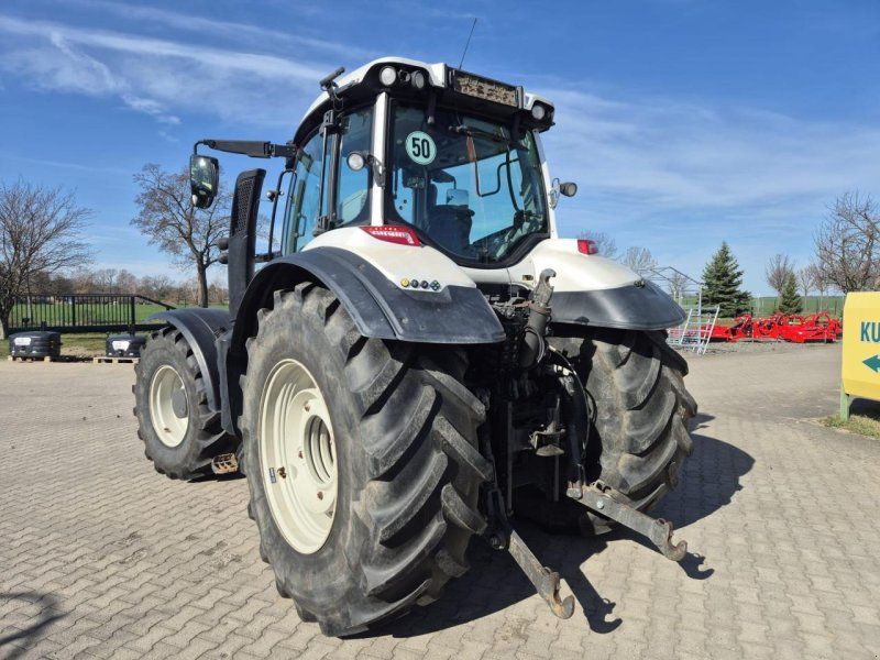 Valtra T234 V