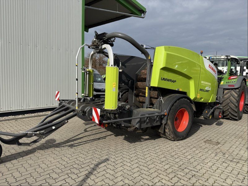 Claas Rollant 454 Uniwrap