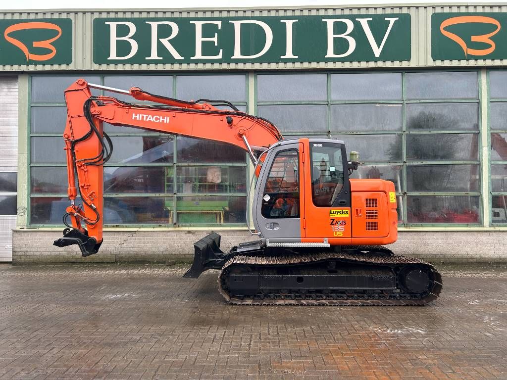 Hitachi ZX 135 US