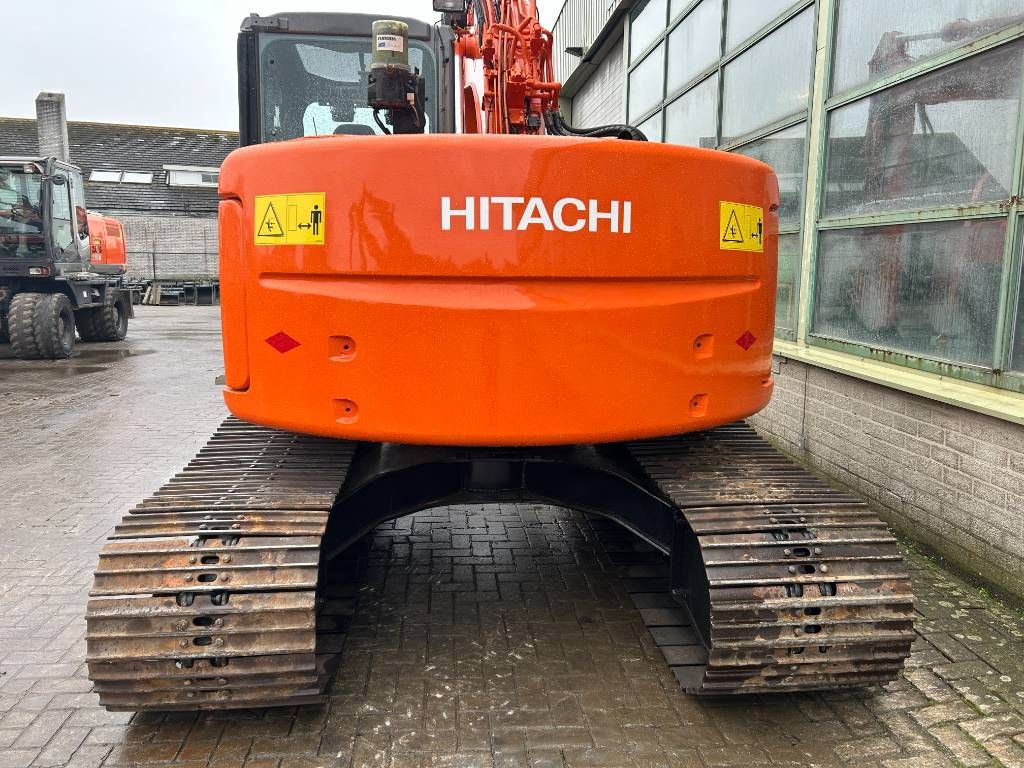 Hitachi ZX 135 US