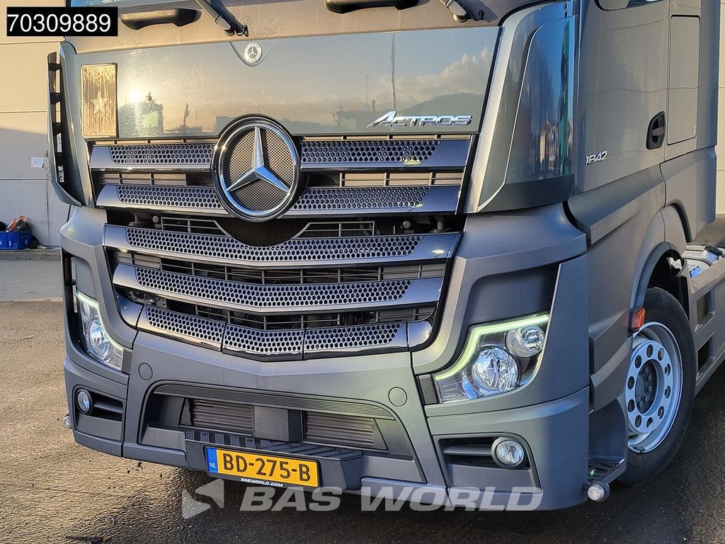 Mercedes Actros Actros 1842 4X2 NL APK 01-2027 GigaSpace Mega Retarder 2xTanks ACC Standklima Euro 6