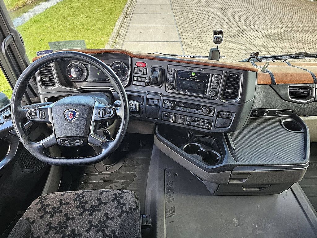SCANIA R450