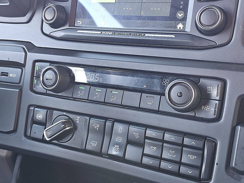 SCANIA R450