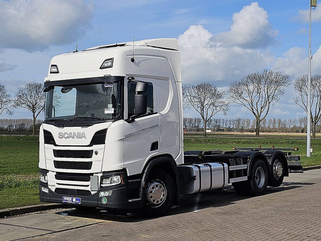 SCANIA R450 6x2*4