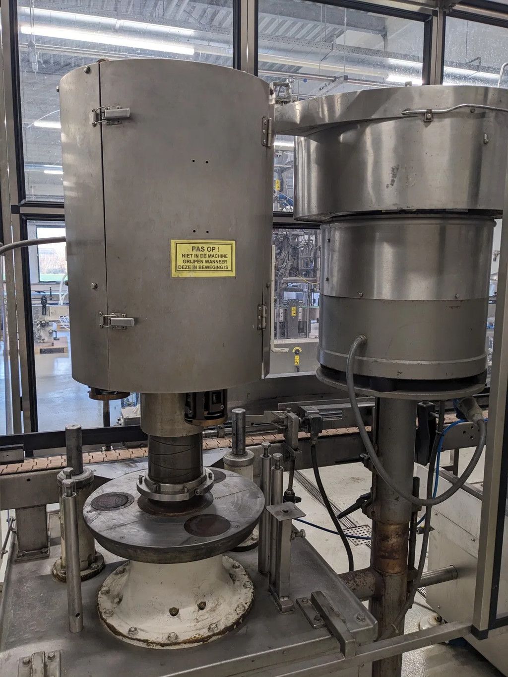 Overige Cobert / Bertolaso, Flessen vul-en sluit machine, Olympia 16 / Sigma 103