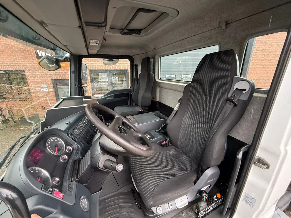 MAN TGM 18.290 Hyva Portaalarm 326.290KM! NL Truck APK/TUV 07-2026