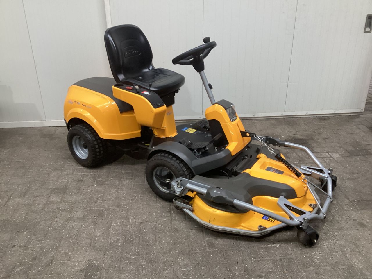 Stiga Park 720 PW + 110cm quick flip maaidek