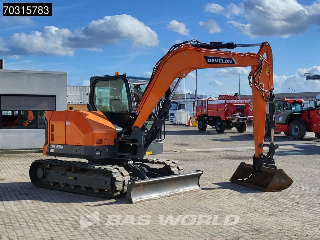 Doosan DX85 R-7 A/C - 3 Buckets