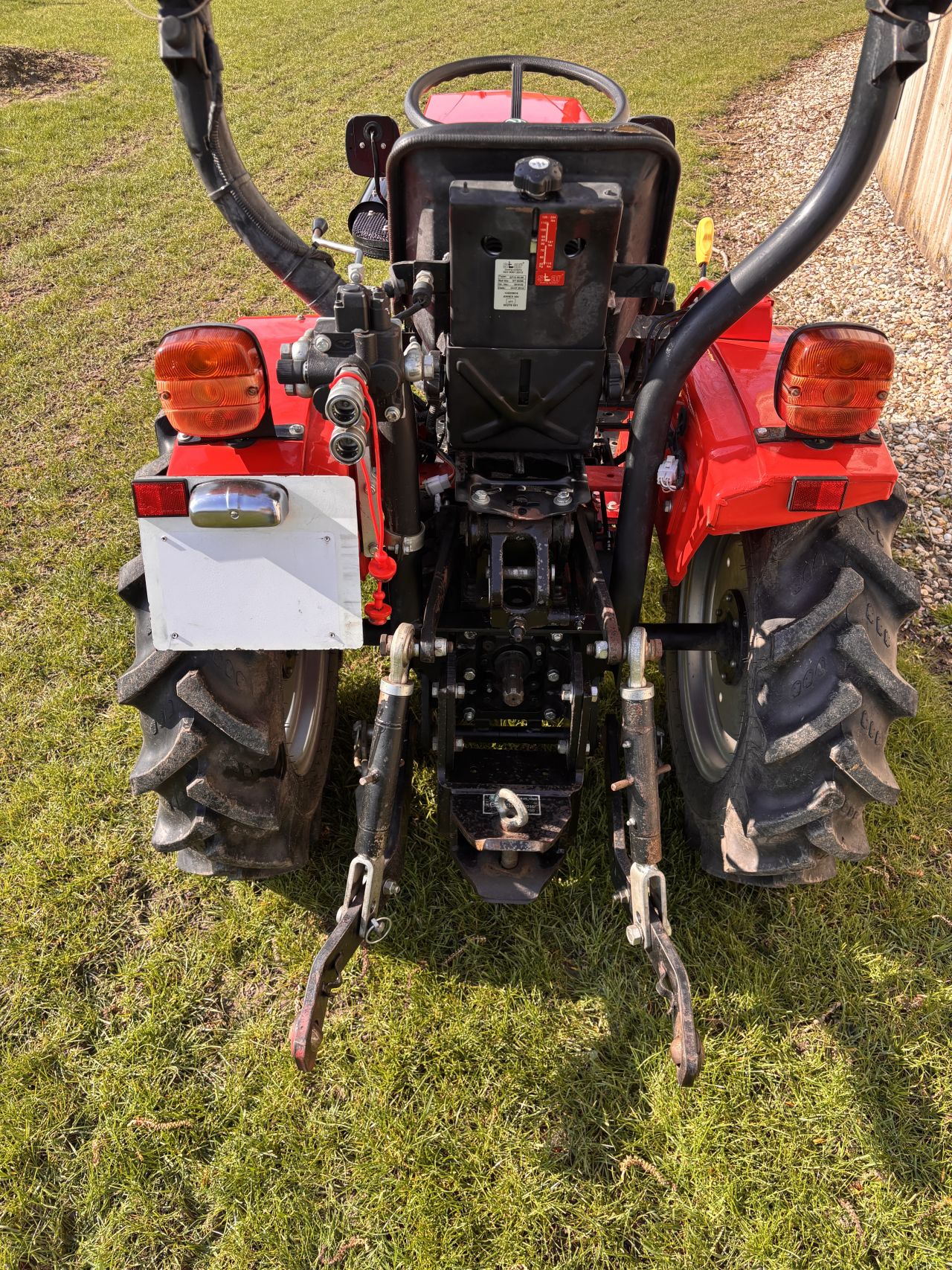 Farmtrac 224D met NL kenteken - 612 uur - 4WD - hydr.ventiel