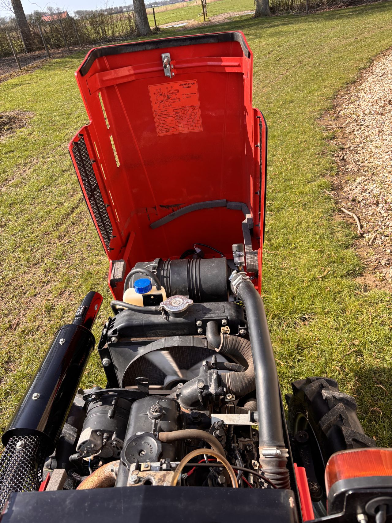 Farmtrac 224D met NL kenteken - 612 uur - 4WD - hydr.ventiel