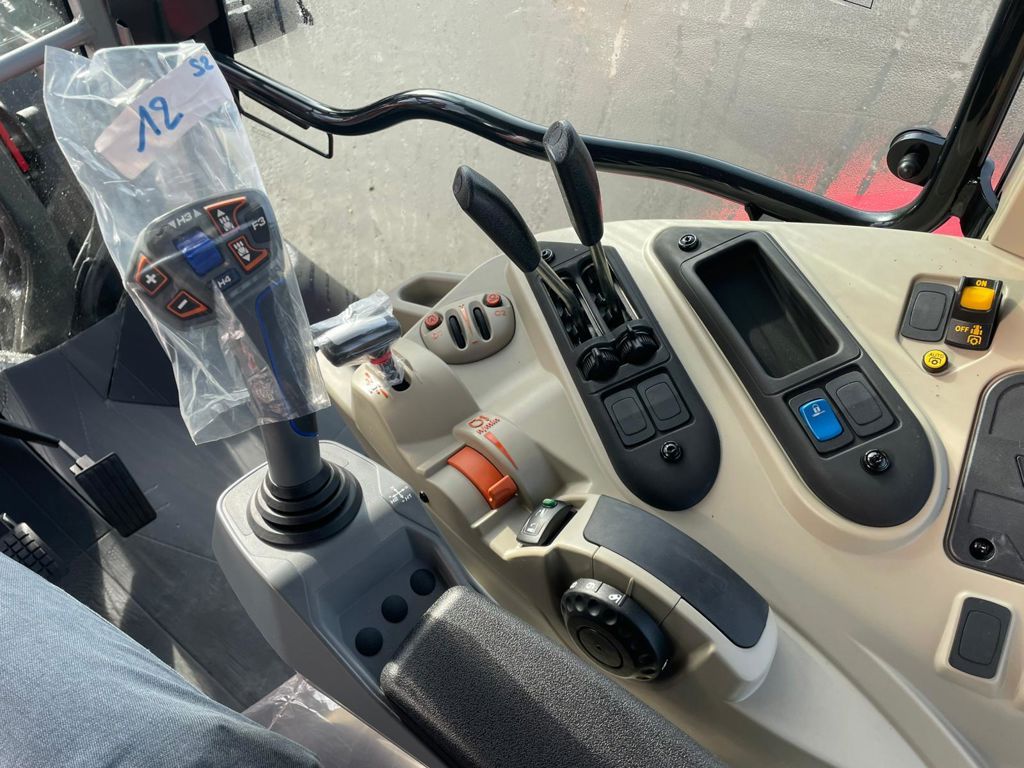 Massey Ferguson 5S.115 DYNA-4 ESSENTIAL