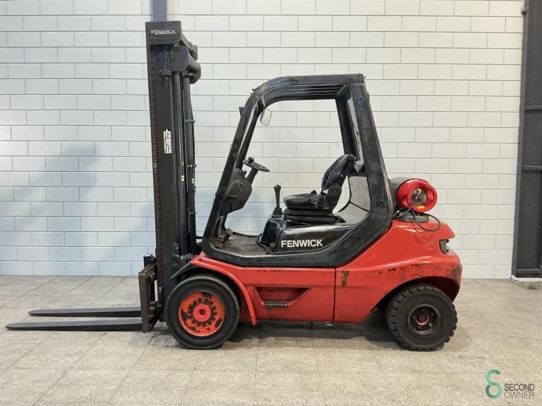 Forklifts LPG Linde H30T 2001