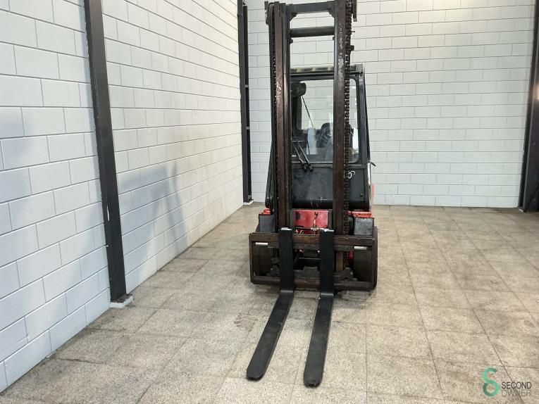 Forklifts LPG Linde H30T 2001