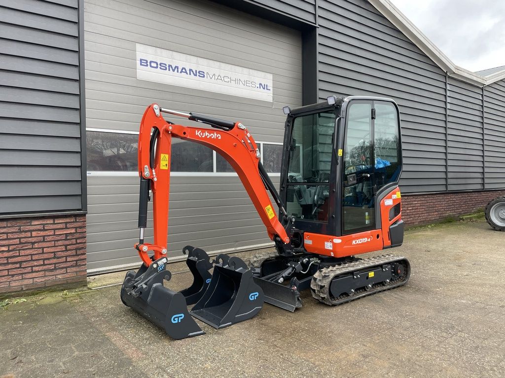 Kubota KX019 minigraver NIEUW €440 LEASE