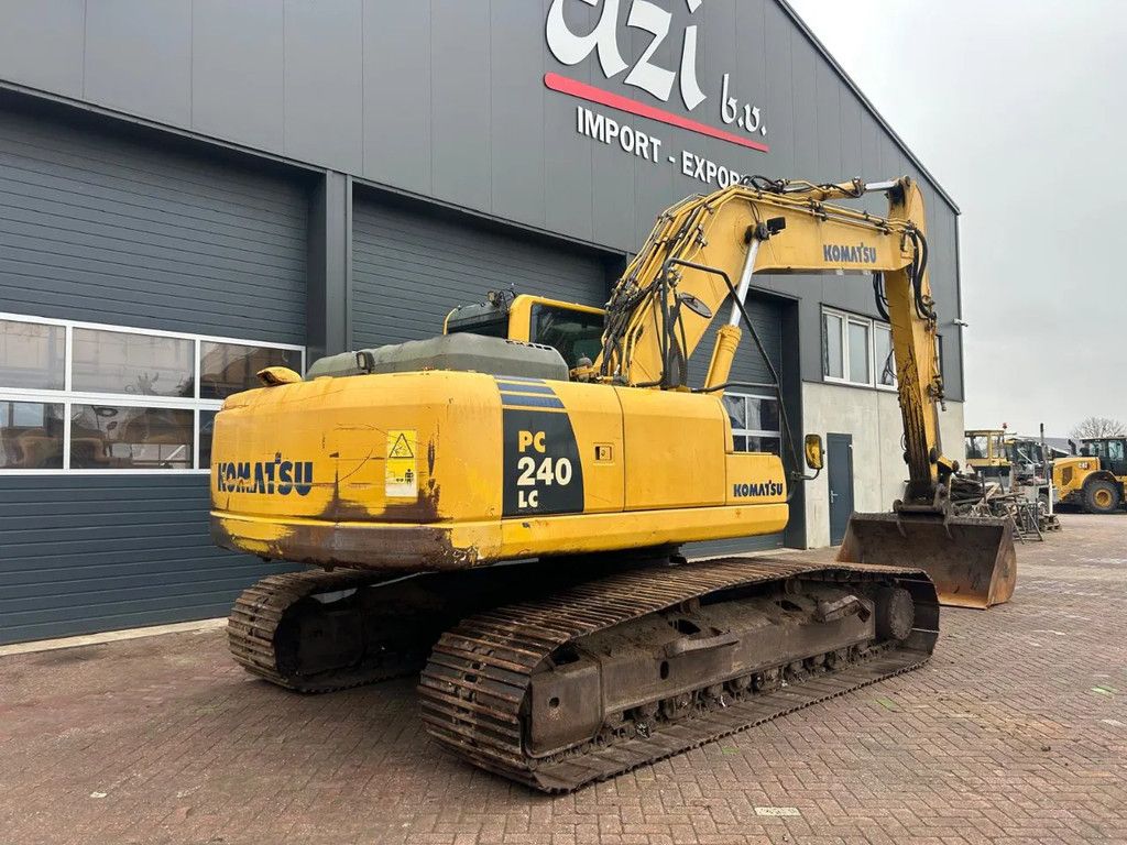 Komatsu PC 240LC-8