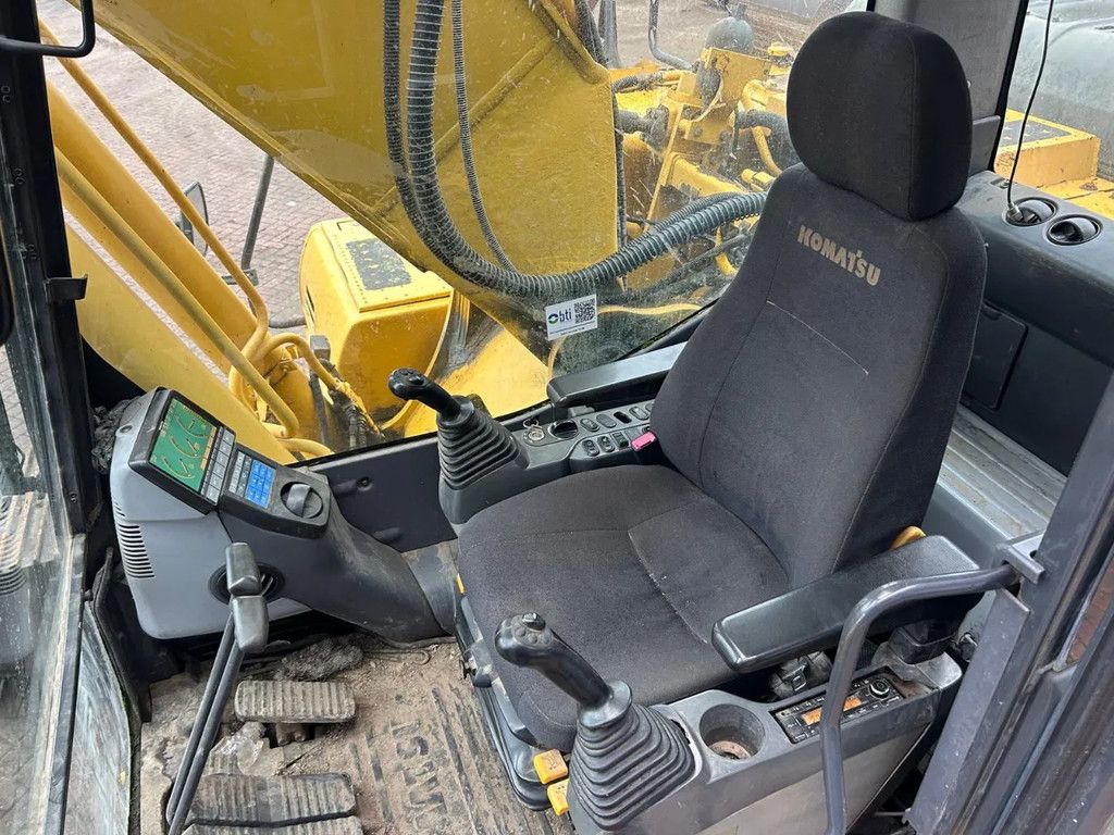 Komatsu PC 240LC-8